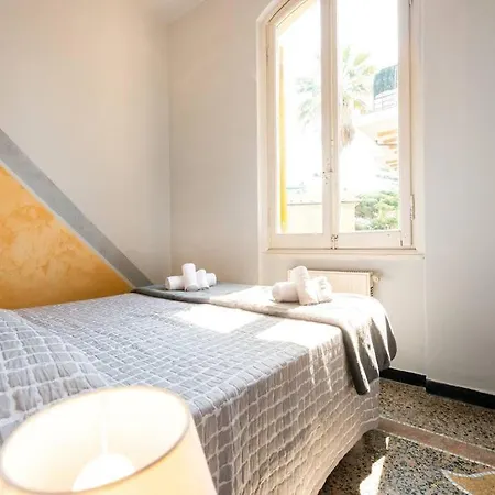 Casa Eva - Centralissima Sul Porto Di Lägenhet Rapallo