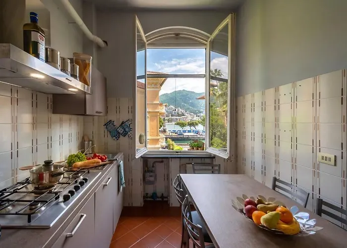 Casa Eva - Centralissima Sul Porto Di * Rapallo